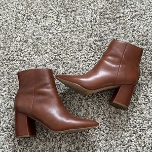 STEVE MADDEN booties